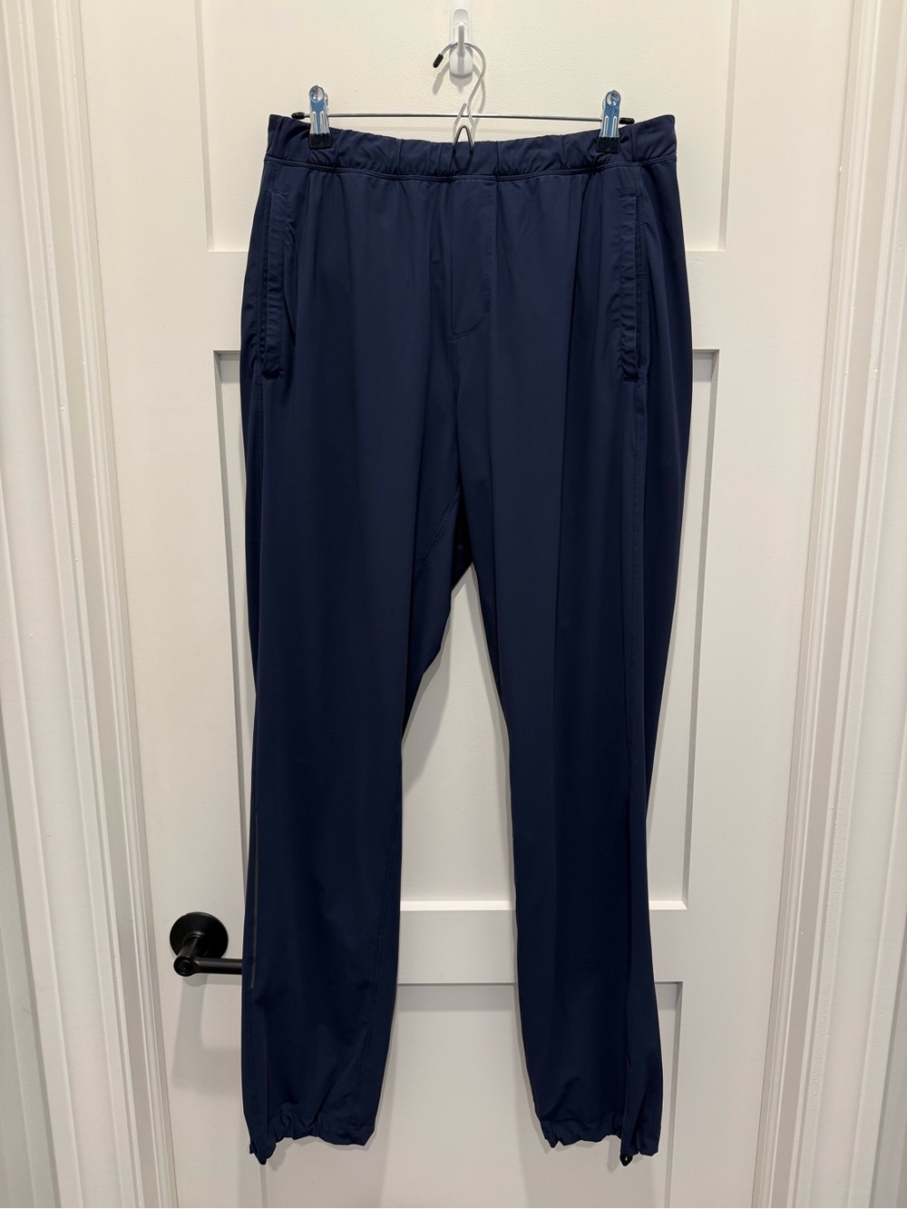 Lululemon Men's Navy Elastic-Waist Jogger Pants